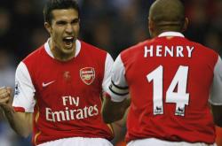 开云体育中国-当詹姆斯在中场线扣篮，一场跨次元的精神德比