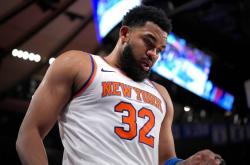 开云APP-包含尼克斯少壮摔倒再顽抗坚强难挡，尼尔奇分击筑雄数行程的词条