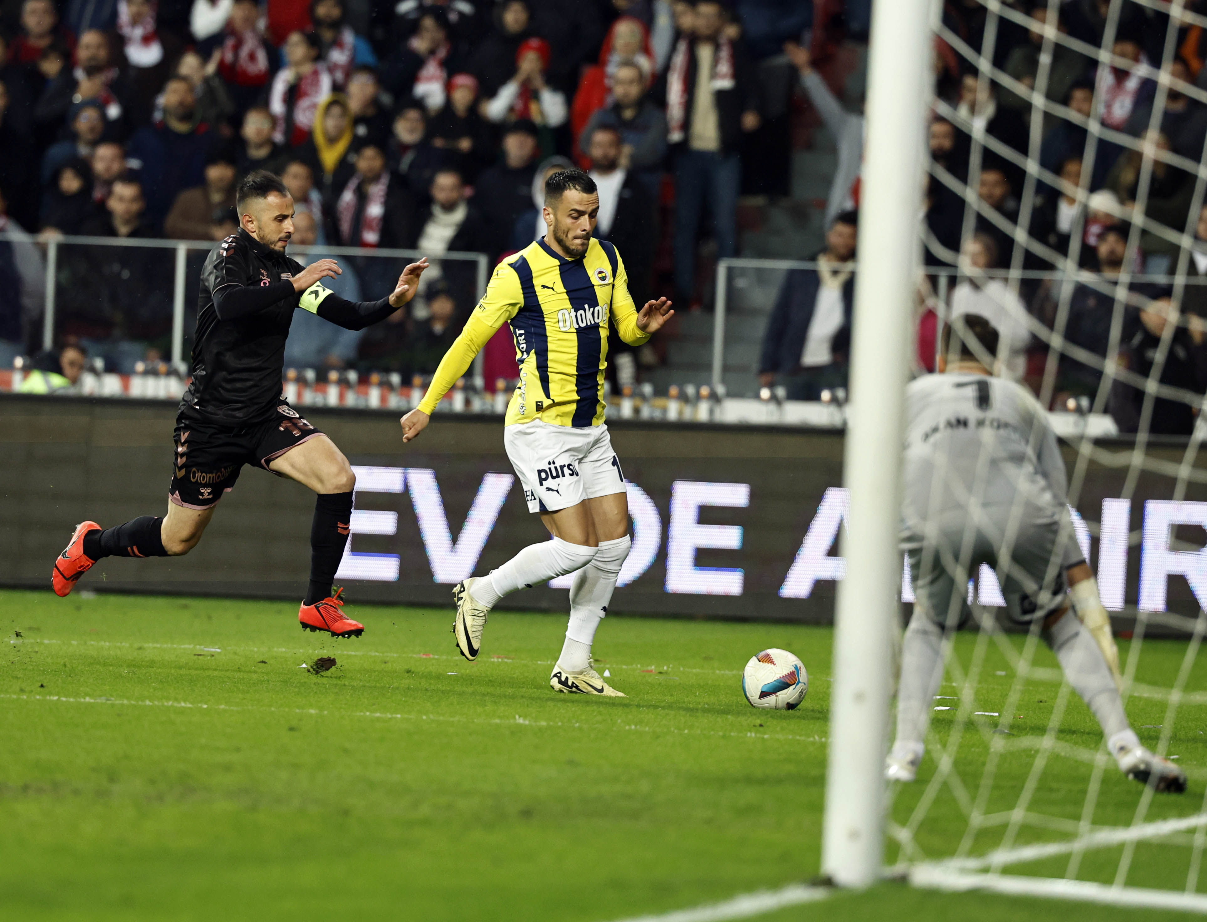 土耳其球队惊险逆转晋级四强