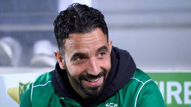 巴萨冷门惨败，主教练露出无奈笑容