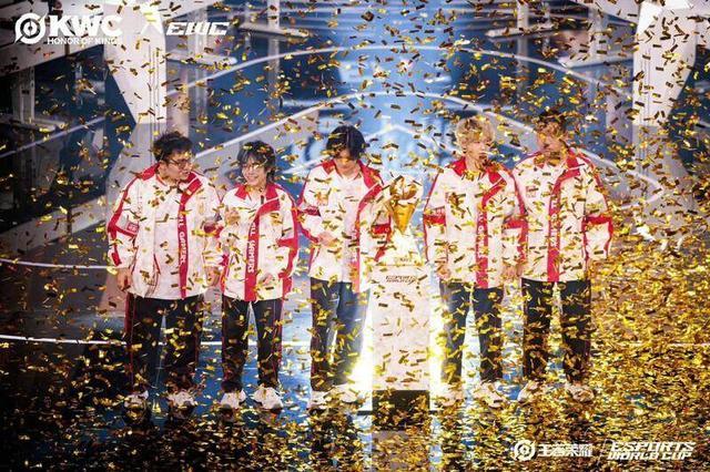 关于战备期间热身赛揭幕，豪强对决告别平淡的信息