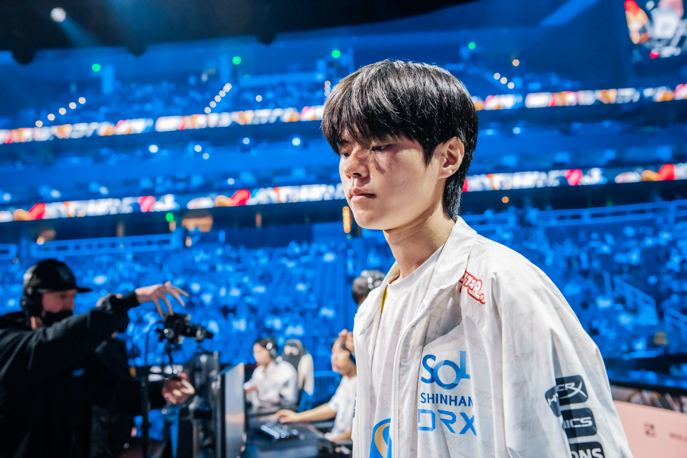 100T碾压RNG,Perkz完成史诗逆转顶尖较量成都决赛之夜,引爆全场热议 100T碾压RNG,Perkz完成史诗逆转顶尖较量成都决赛之夜,引爆全场热议