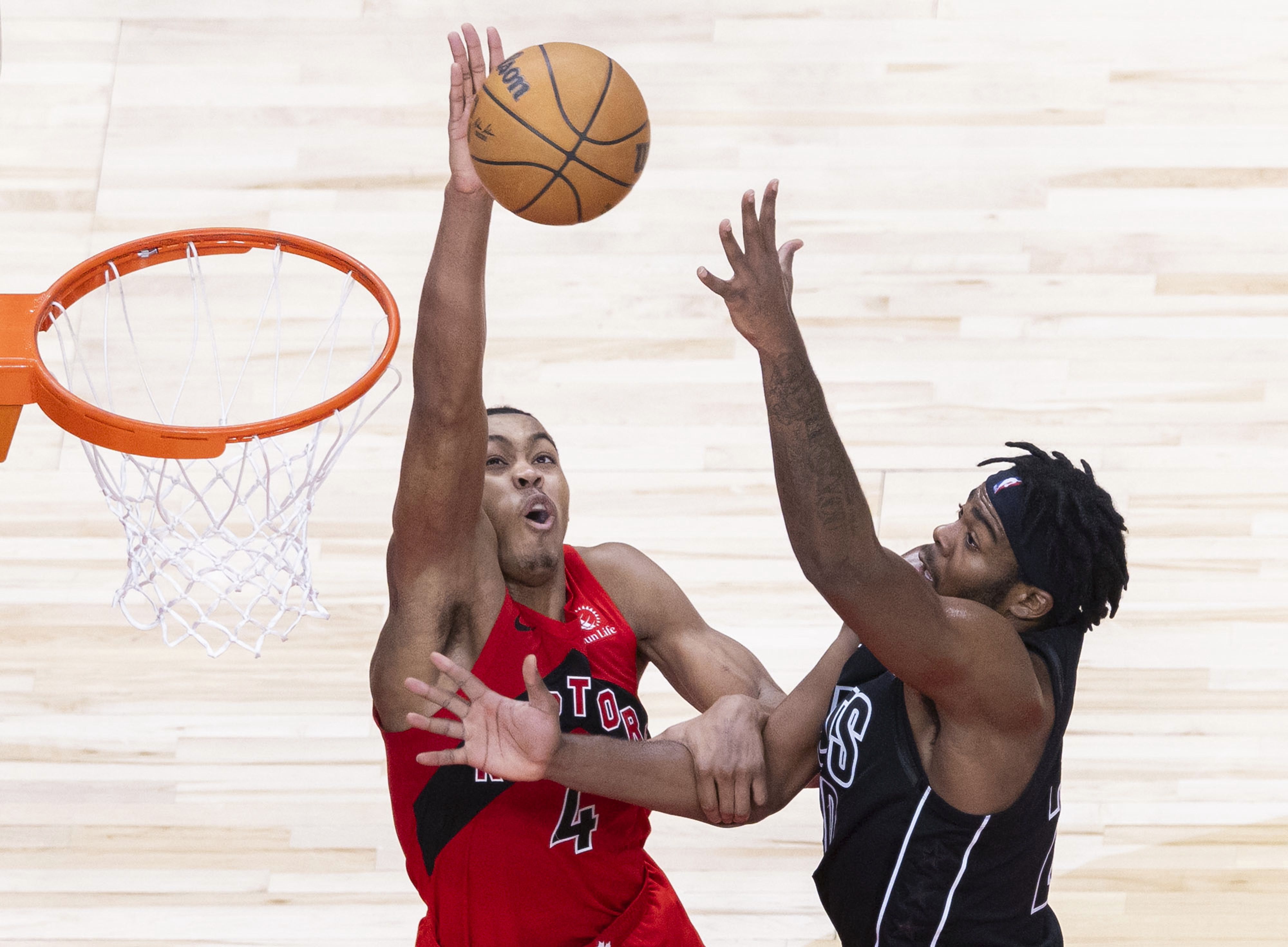 猛龙击败湖人,目前东部第一 猛龙击败湖人,目前东部第一