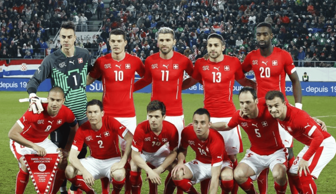 拉脱维亚全队备战斯洛文尼亚,全力以赴迎敌 拉脱维亚全队备战斯洛文尼亚,全力以赴迎敌