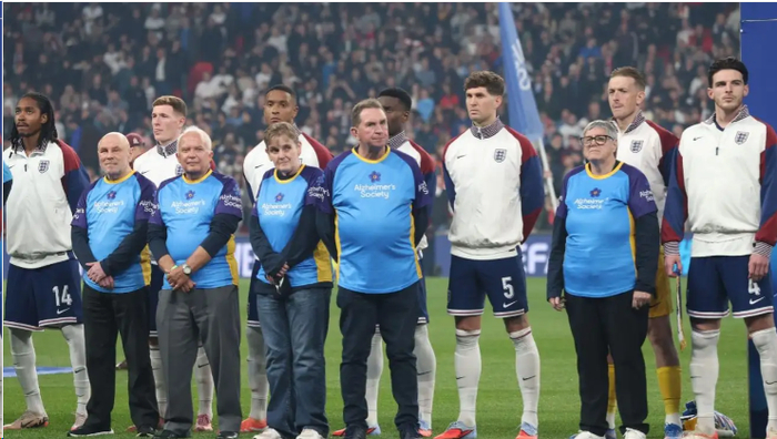 关于传奇球星将出任英格兰U助教的信息