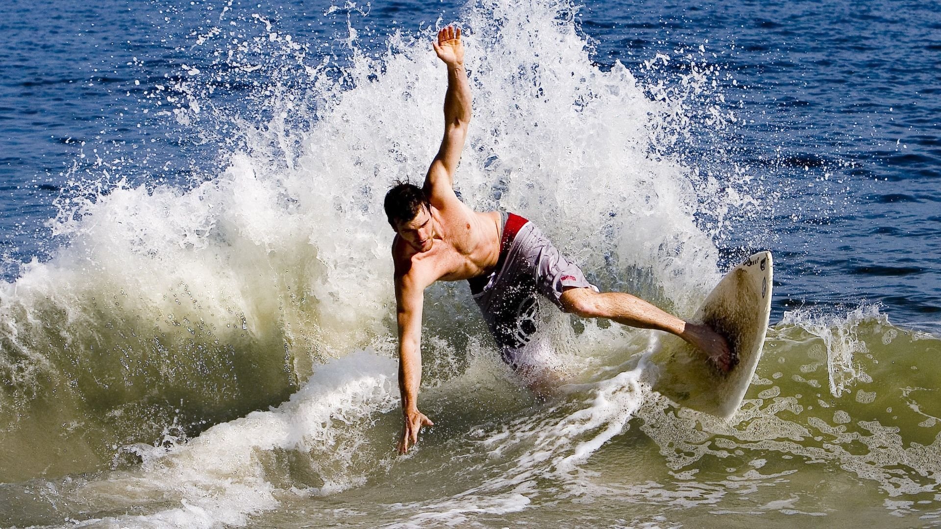 硬地王者的团队交响曲，美网如何让蒙特卡洛的孤勇成为序章