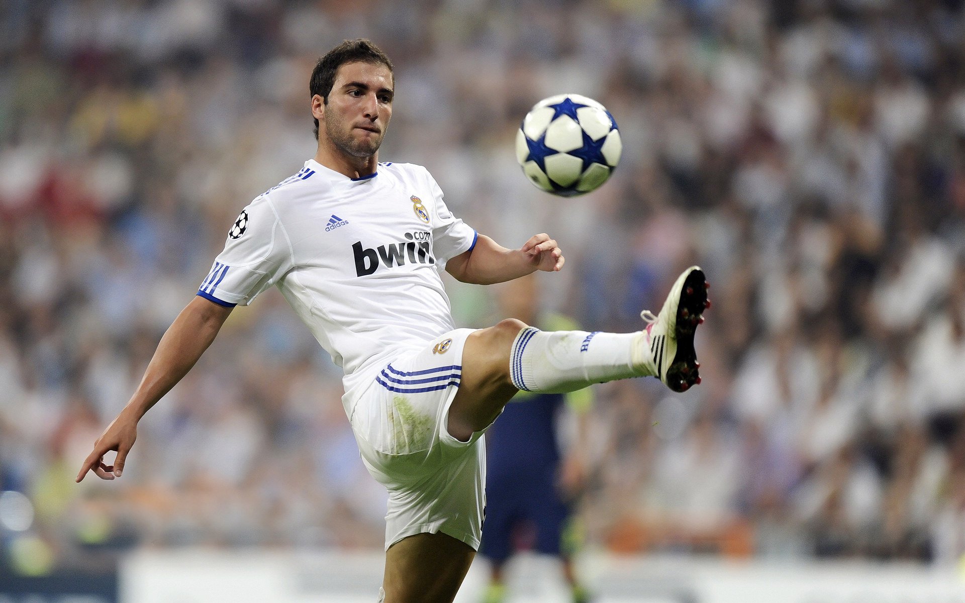 冰与火的传奇，绝杀与纪录之夜的体育史诗